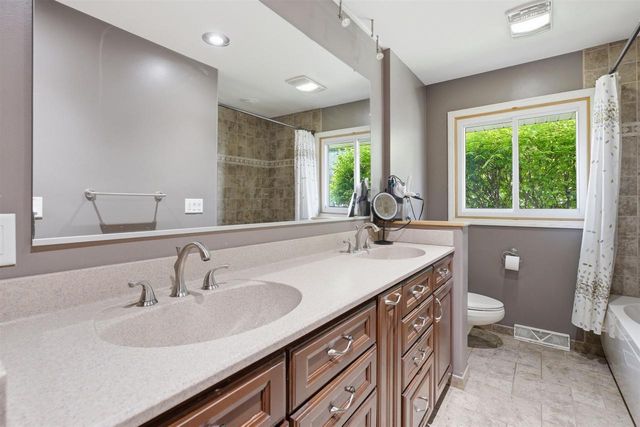 74 S RESERVE AVENUE, Fond Du Lac, WI 54935