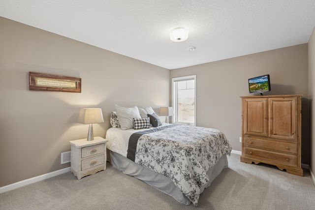 14662 146th Avenue N, Dayton, MN 55327