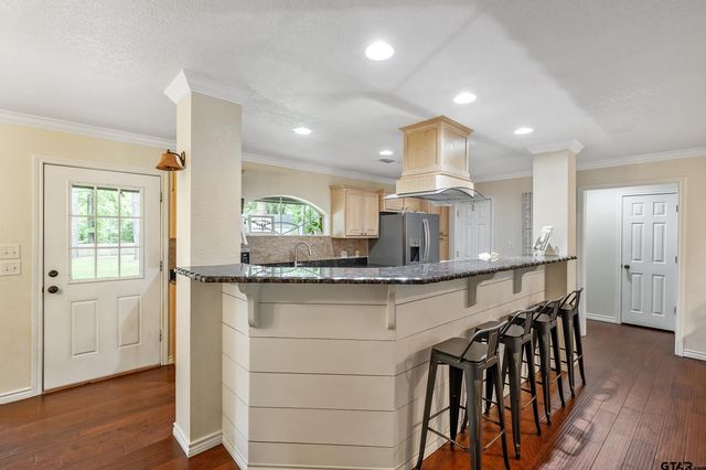 16691 South Lakeview Drive, Troup, TX 75789