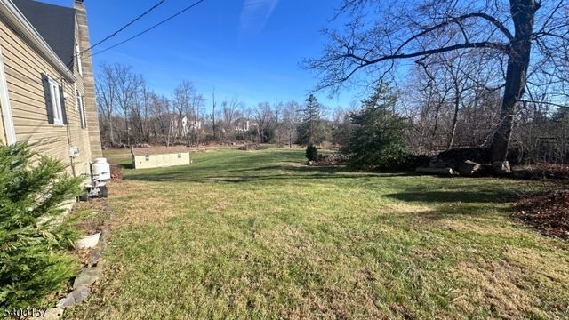 17 Village Glen Rd, Raritan Twp., NJ 08822