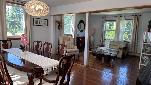 17 Village Glen Rd, Raritan Twp., NJ 08822