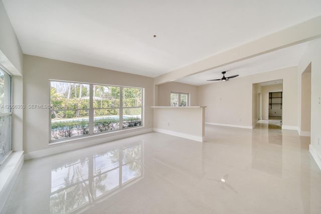 15730 SW 87th Ct, Palmetto Bay, FL 33157