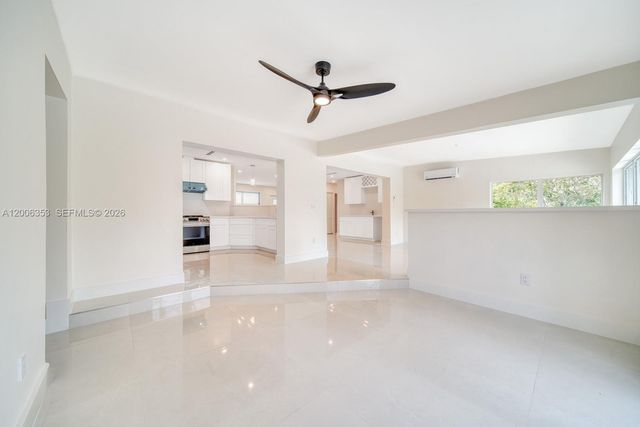 15730 SW 87th Ct, Palmetto Bay, FL 33157