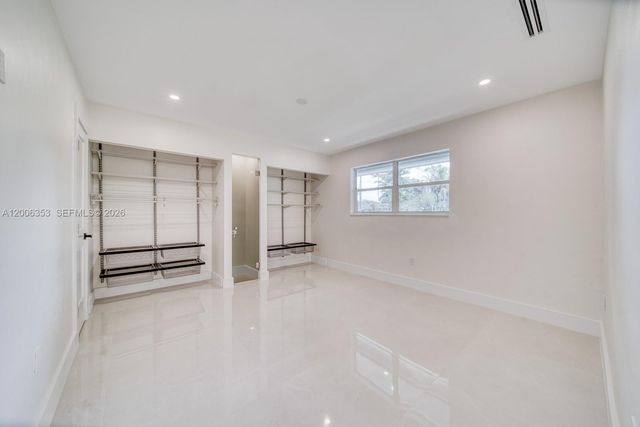 15730 SW 87th Ct, Palmetto Bay, FL 33157