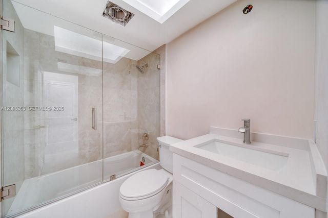 15730 SW 87th Ct, Palmetto Bay, FL 33157