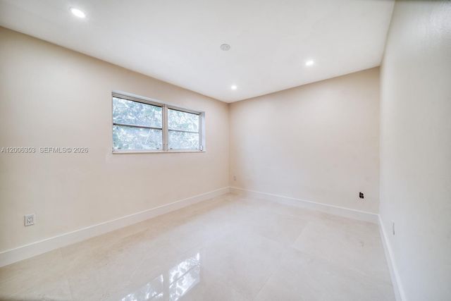 15730 SW 87th Ct, Palmetto Bay, FL 33157