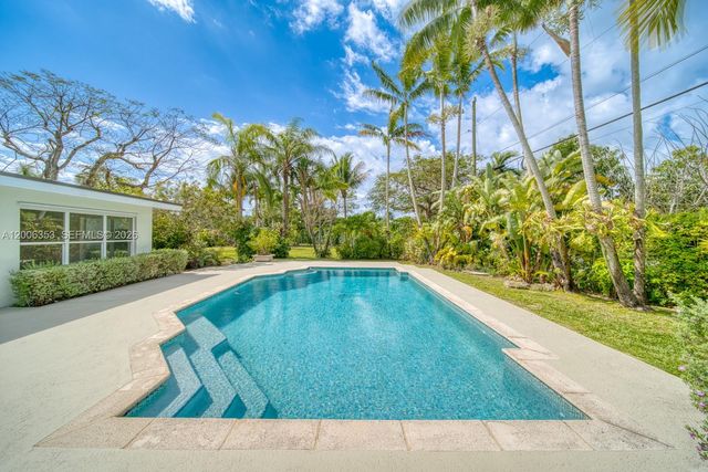 15730 SW 87th Ct, Palmetto Bay, FL 33157