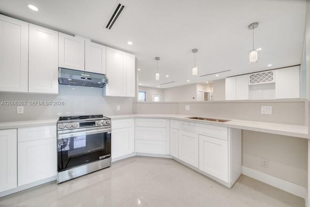 15730 SW 87th Ct, Palmetto Bay, FL 33157