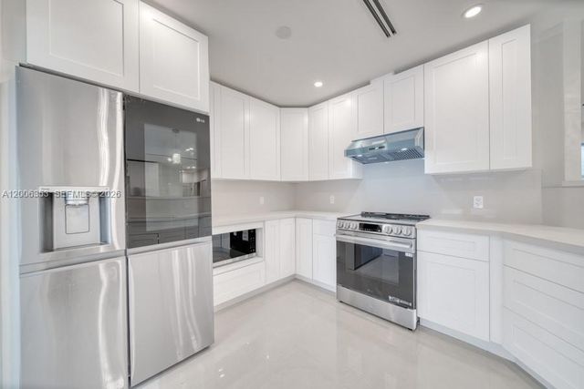 15730 SW 87th Ct, Palmetto Bay, FL 33157