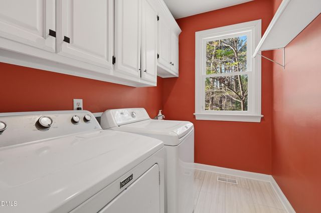 216 Grand Oak Drive, Hillsborough, NC 27278