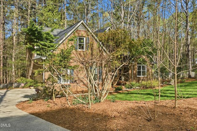 216 Grand Oak Drive, Hillsborough, NC 27278