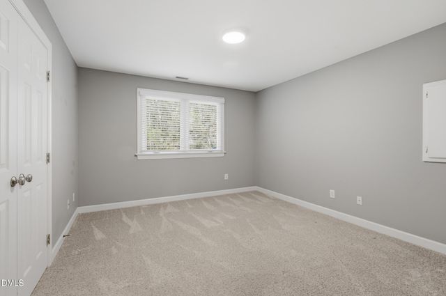 216 Grand Oak Drive, Hillsborough, NC 27278