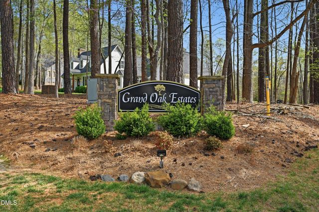 216 Grand Oak Drive, Hillsborough, NC 27278