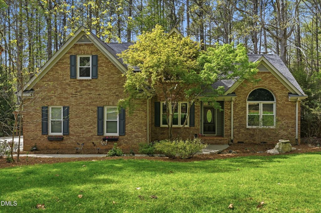 216 Grand Oak Drive, Hillsborough, NC 27278