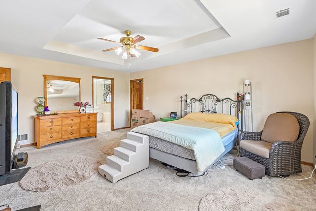 7916 Dooneen Avenue, Tinley Park, IL 60477