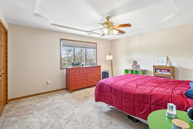 7916 Dooneen Avenue, Tinley Park, IL 60477