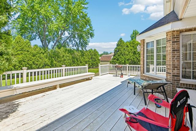 7916 Dooneen Avenue, Tinley Park, IL 60477