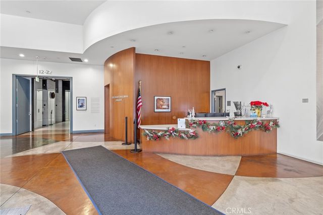 801 S Grand 1611, Los Angeles, CA 90017