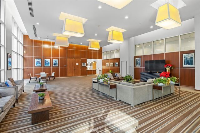 801 S Grand 1611, Los Angeles, CA 90017