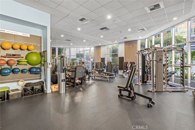 801 S Grand 1611, Los Angeles, CA 90017