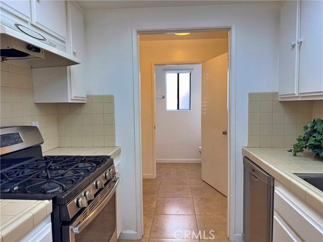 4177 Manhattan Beach Blvd., Lawndale, CA 90260