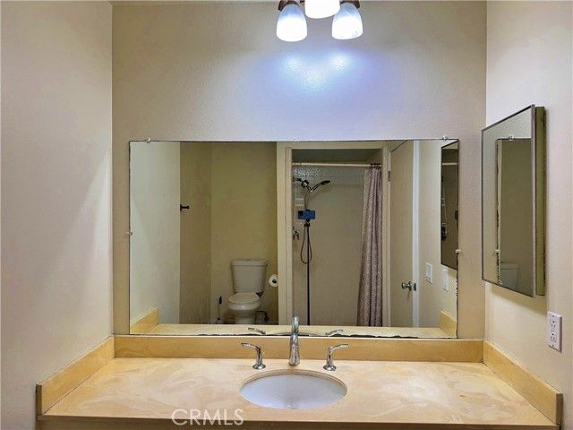 4177 Manhattan Beach Blvd., Lawndale, CA 90260