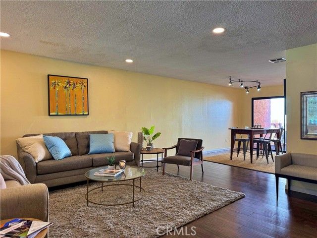 4177 Manhattan Beach Blvd., Lawndale, CA 90260