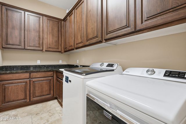 10018 E RIDGERUNNER Drive, Scottsdale, AZ 85255