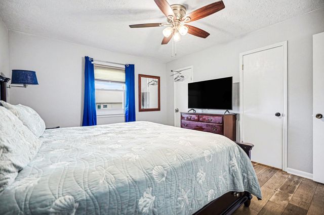 4118 Hardin Drive, Galveston, TX 77554