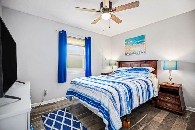 4118 Hardin Drive, Galveston, TX 77554
