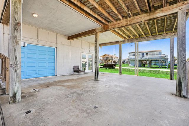 4118 Hardin Drive, Galveston, TX 77554