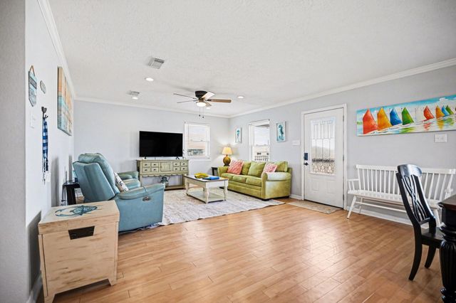 4118 Hardin Drive, Galveston, TX 77554