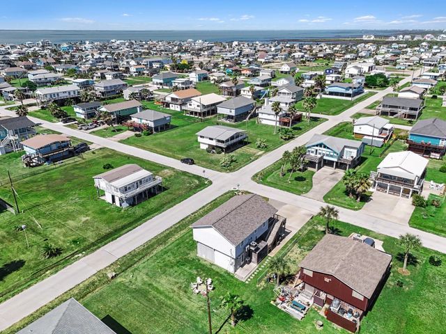 4118 Hardin Drive, Galveston, TX 77554