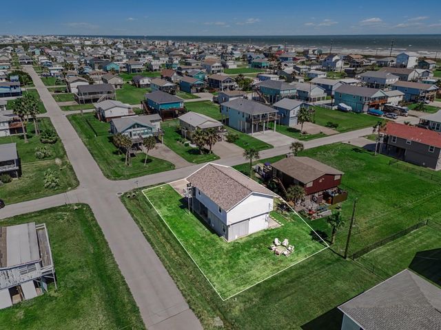 4118 Hardin Drive, Galveston, TX 77554