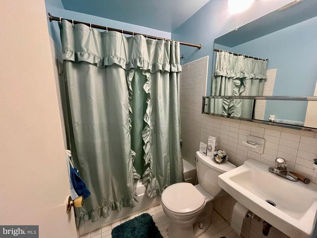 1014 STORMONT CIR, Baltimore, MD 21227