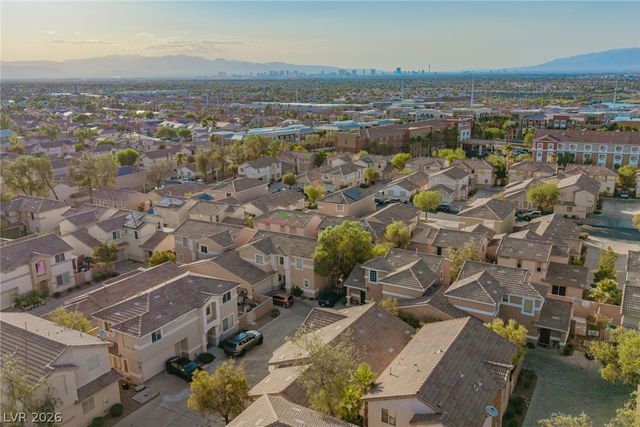 1430 Summer Glow Avenue, Henderson, NV 89012