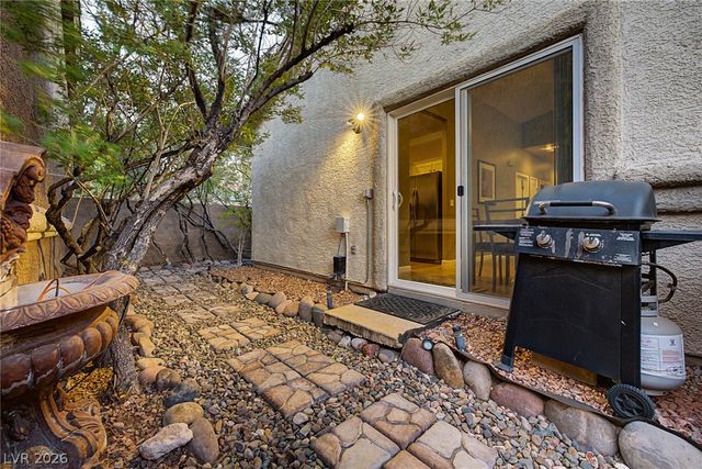 1430 Summer Glow Avenue, Henderson, NV 89012