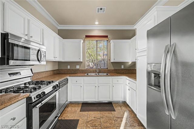 1430 Summer Glow Avenue, Henderson, NV 89012