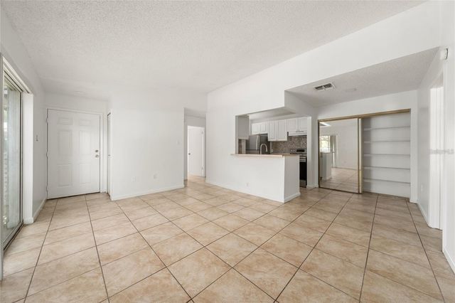 3849 BAY CLUB CIRCLE 204, Kissimmee, FL 34741