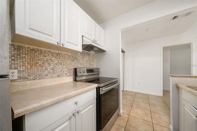 3849 BAY CLUB CIRCLE 204, Kissimmee, FL 34741