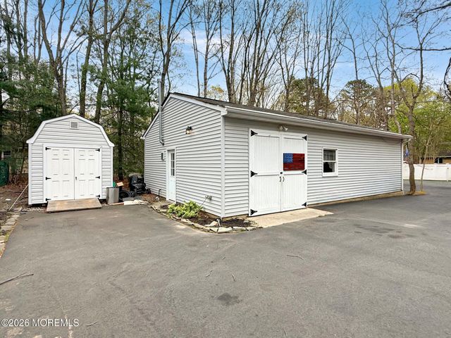 78 Ivins Drive, New Egypt, NJ 08533