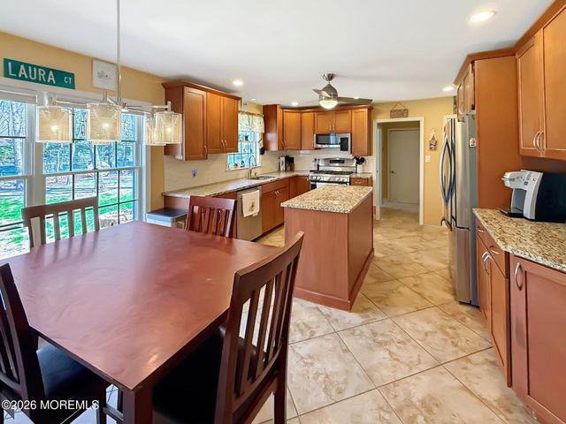 78 Ivins Drive, New Egypt, NJ 08533