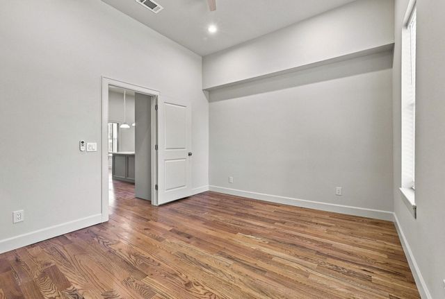 308 N 5th Avenue, Denison, TX 75021