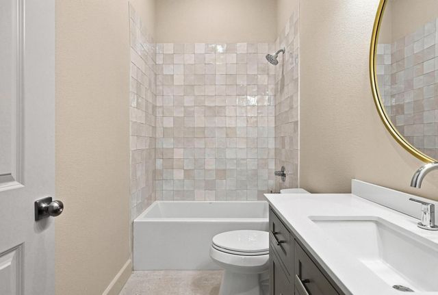 308 N 5th Avenue, Denison, TX 75021