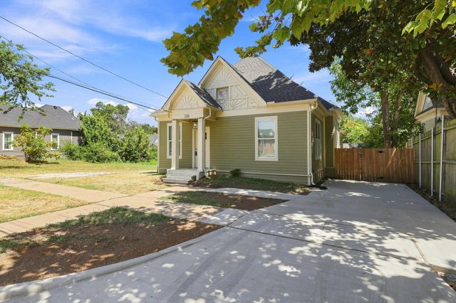 308 N 5th Avenue, Denison, TX 75021