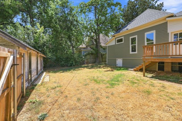 308 N 5th Avenue, Denison, TX 75021