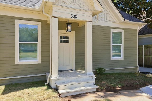 308 N 5th Avenue, Denison, TX 75021