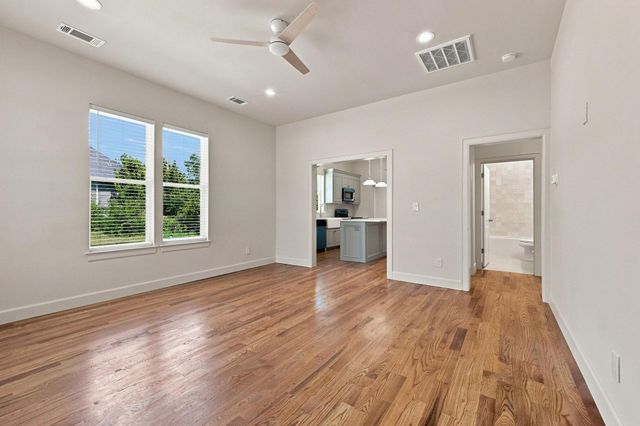 308 N 5th Avenue, Denison, TX 75021