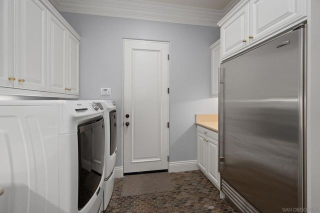 7910 Nathaniel Ct, San Diego, CA 92127