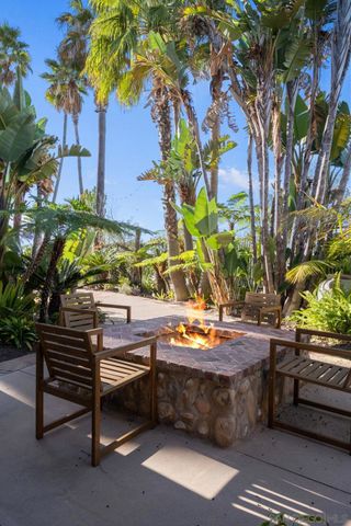 7910 Nathaniel Ct, San Diego, CA 92127